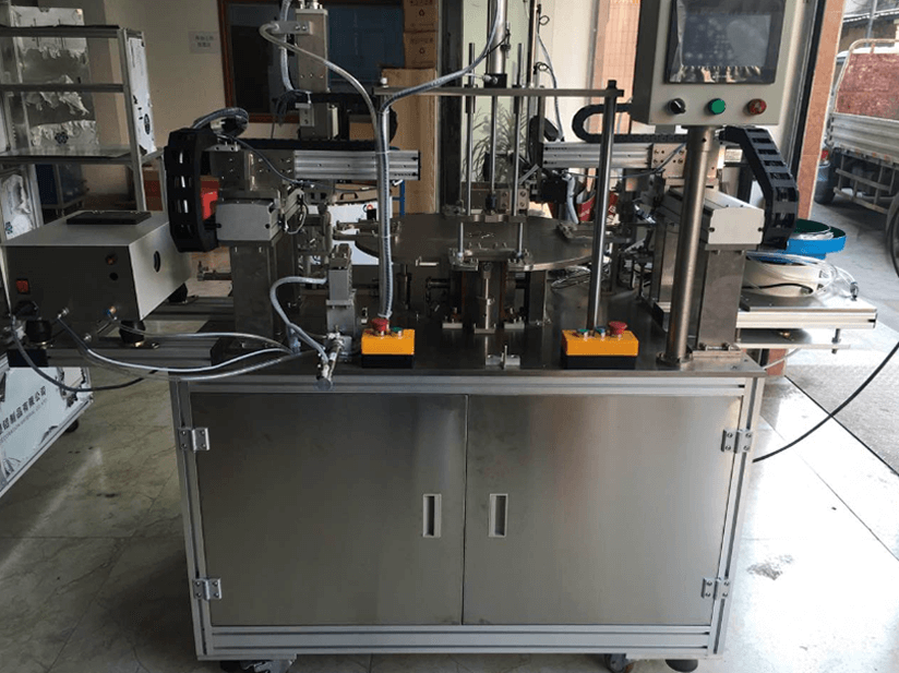 Automatic ultrasonic welding machine